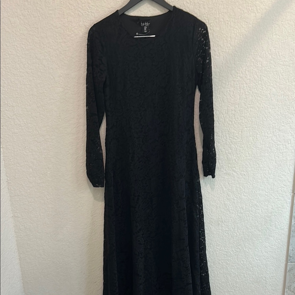 Nicole Miller Black Long Sleeve Bishop Lace Dress size M NWT
